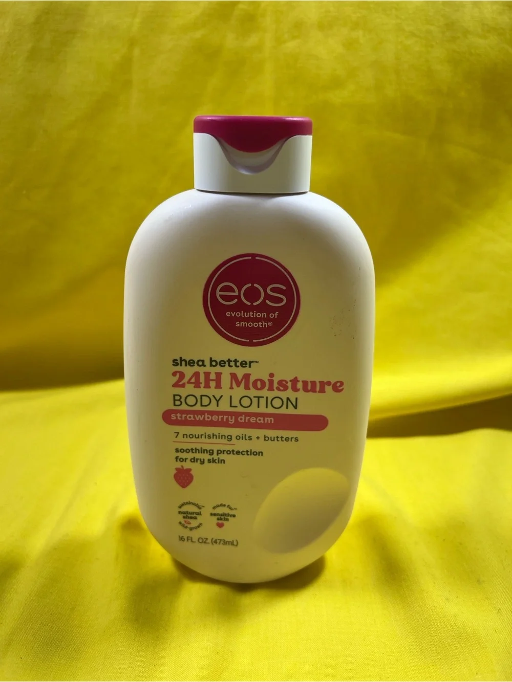 eos Strawberry Dream 24H Moisture Body Lotion - Pink/Cream